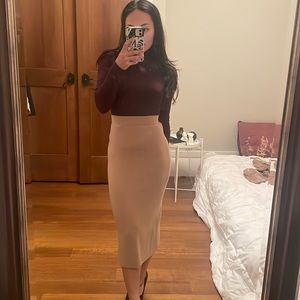 Camel “the group by babaton” Aritzia skirt with gorgeous slit detail
